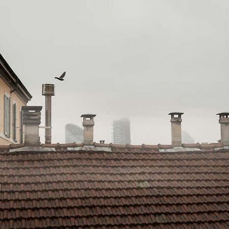 Urbino Apartment Luminoso E Centrale Milan Exterior photo