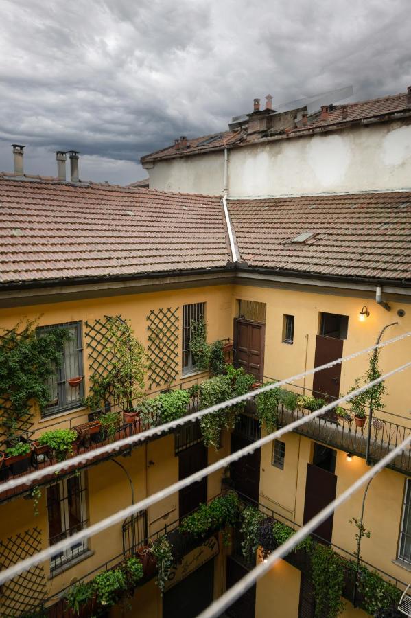 Urbino Apartment Luminoso E Centrale Milan Exterior photo